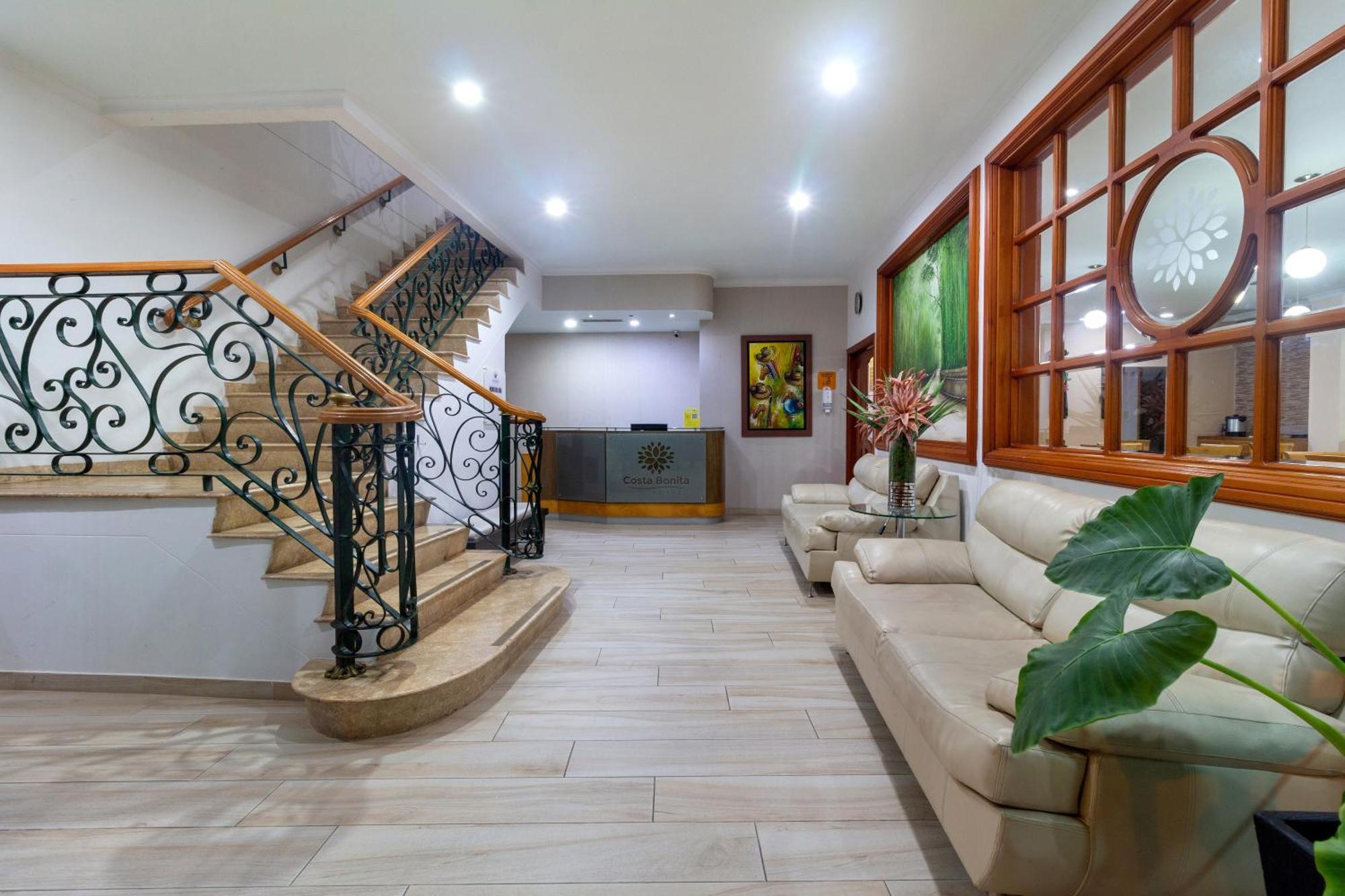 Hotel Costa Bonita Monteria Exterior photo