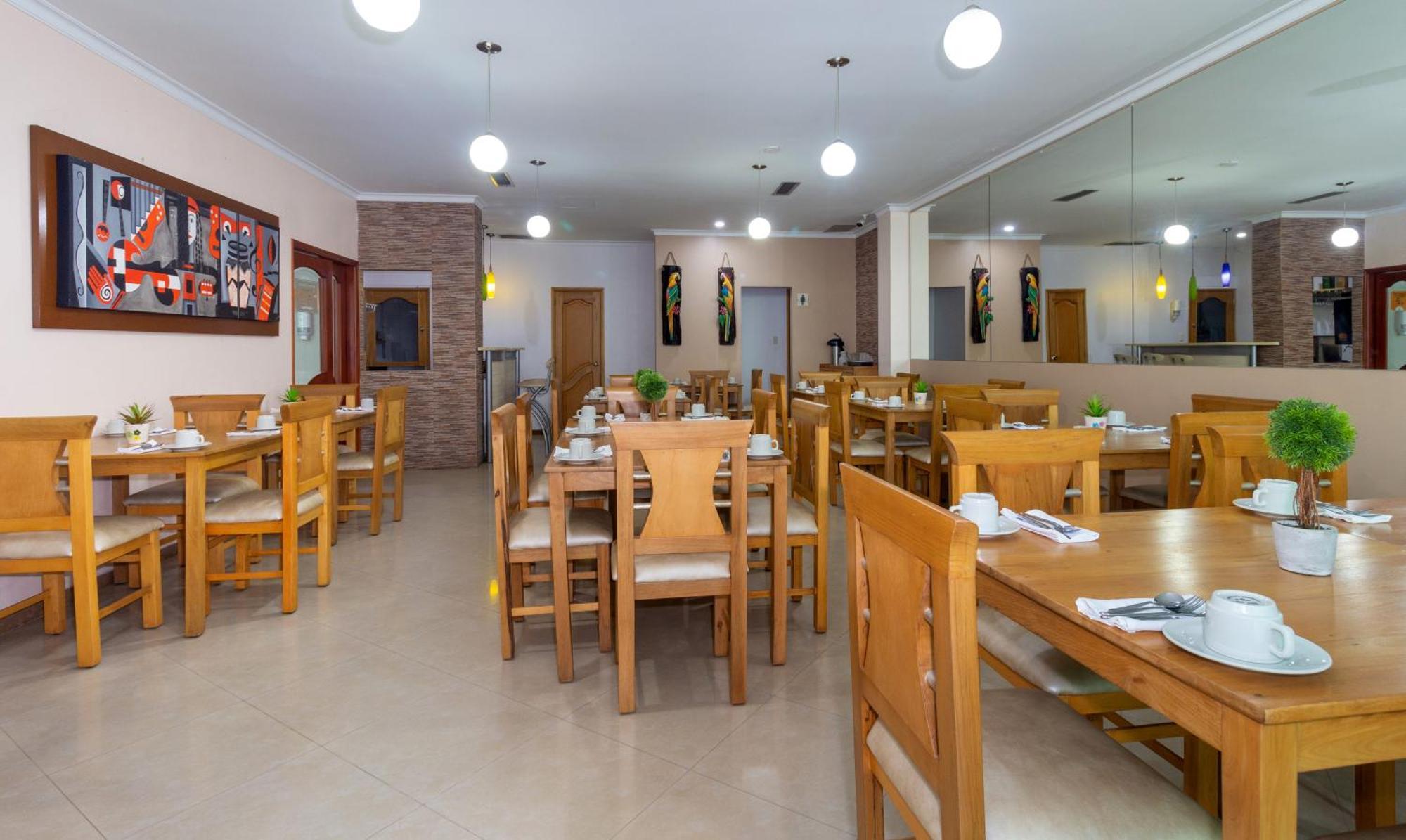 Hotel Costa Bonita Monteria Exterior photo