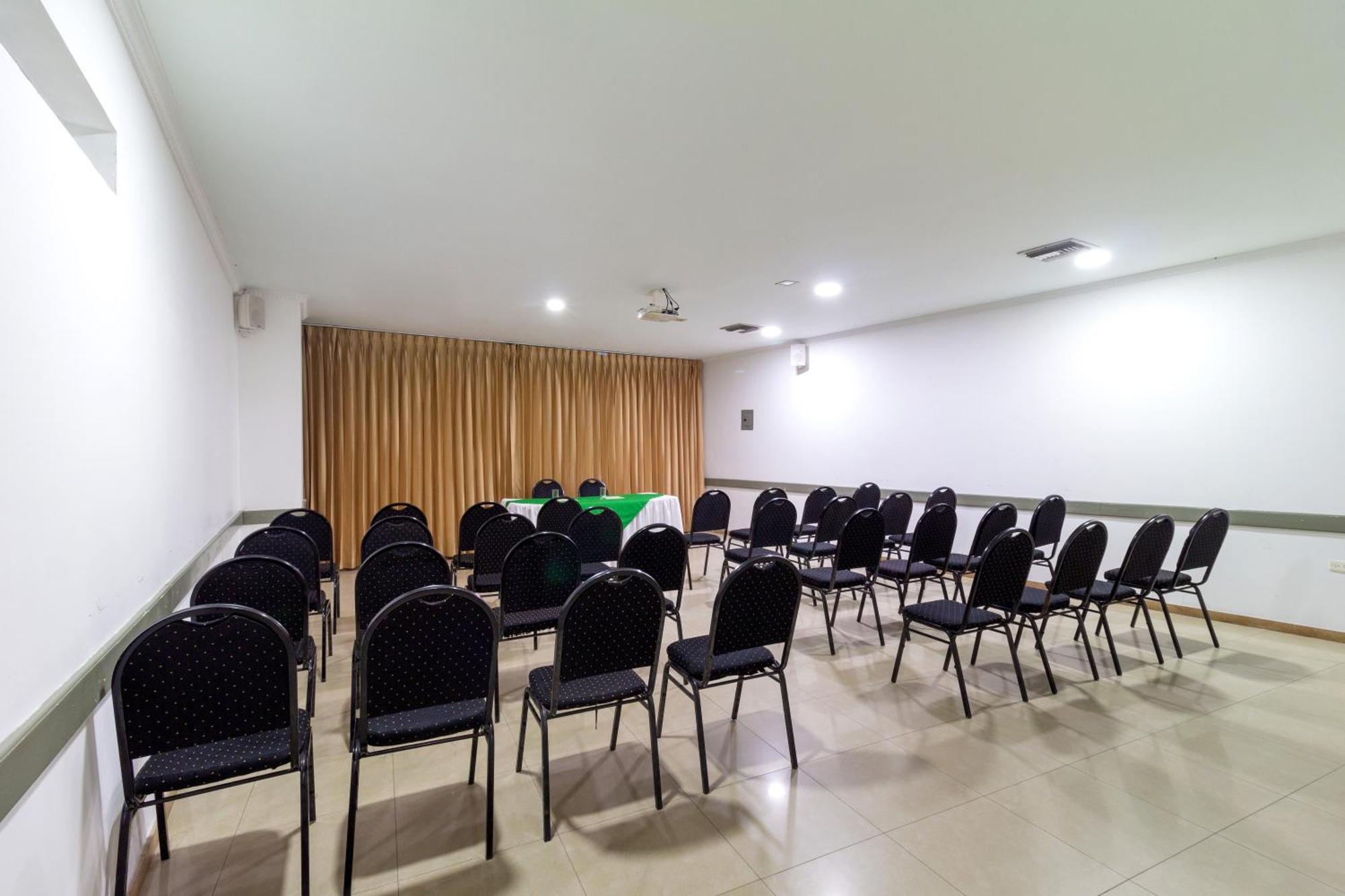 Hotel Costa Bonita Monteria Exterior photo