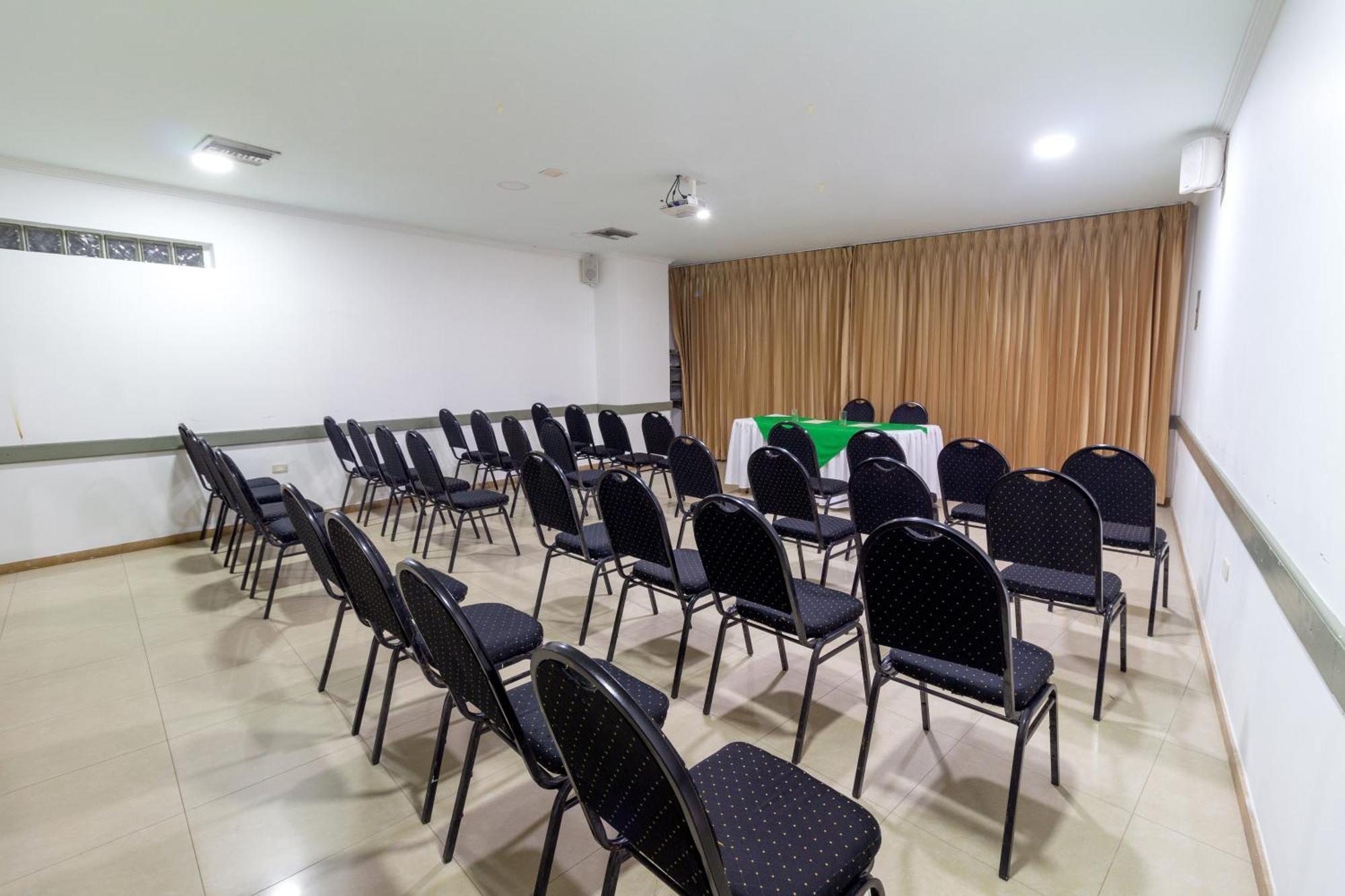Hotel Costa Bonita Monteria Exterior photo