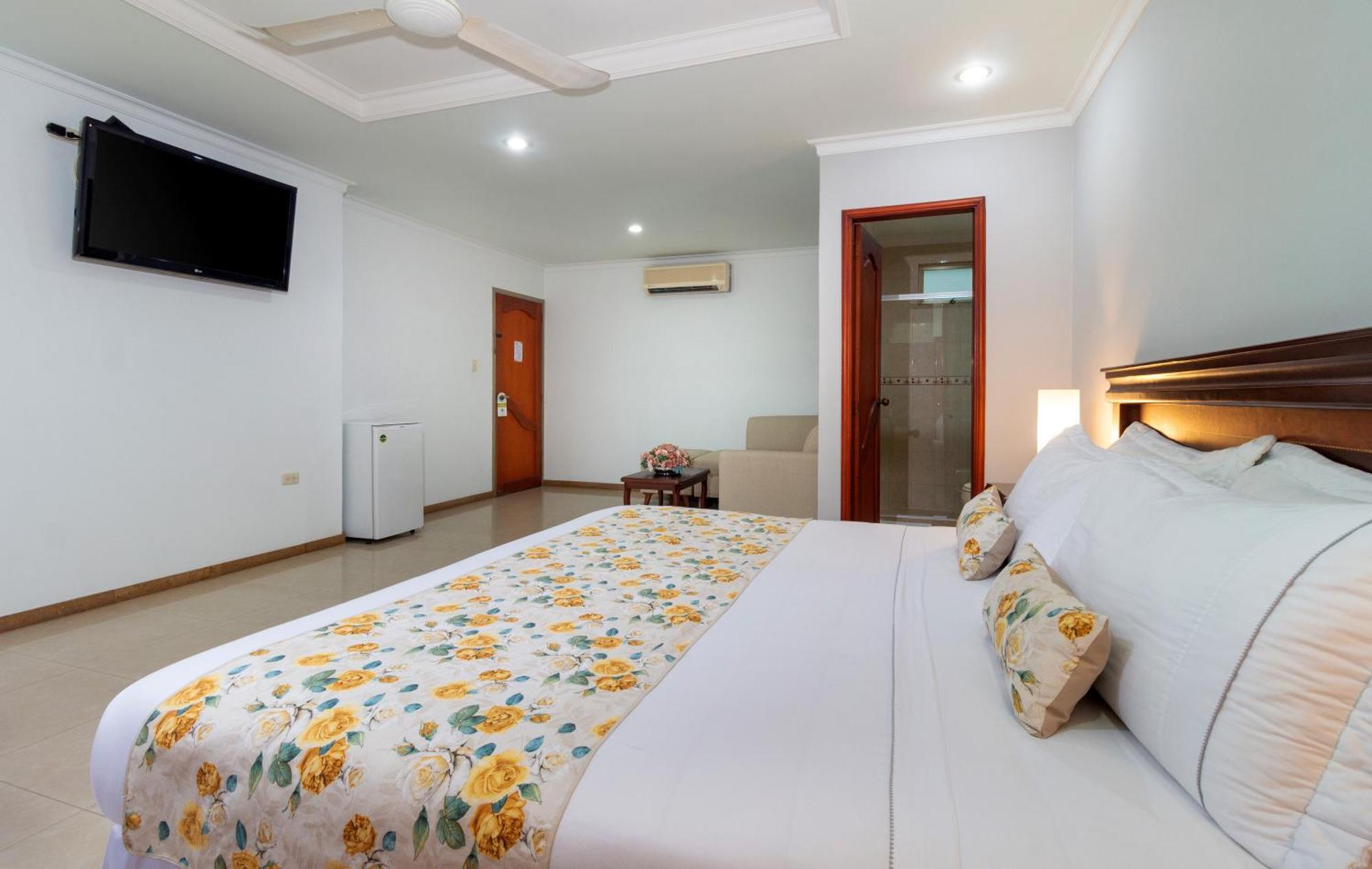 Hotel Costa Bonita Monteria Exterior photo